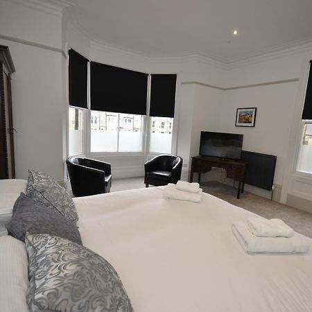 The Chapel House Hotel Scarborough Room photo